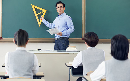 青岛锐满分教育